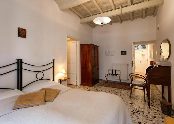 La Scalinatella 4* Rome